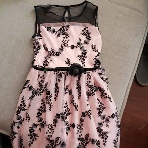 Light pink and black dress with adjustable belt